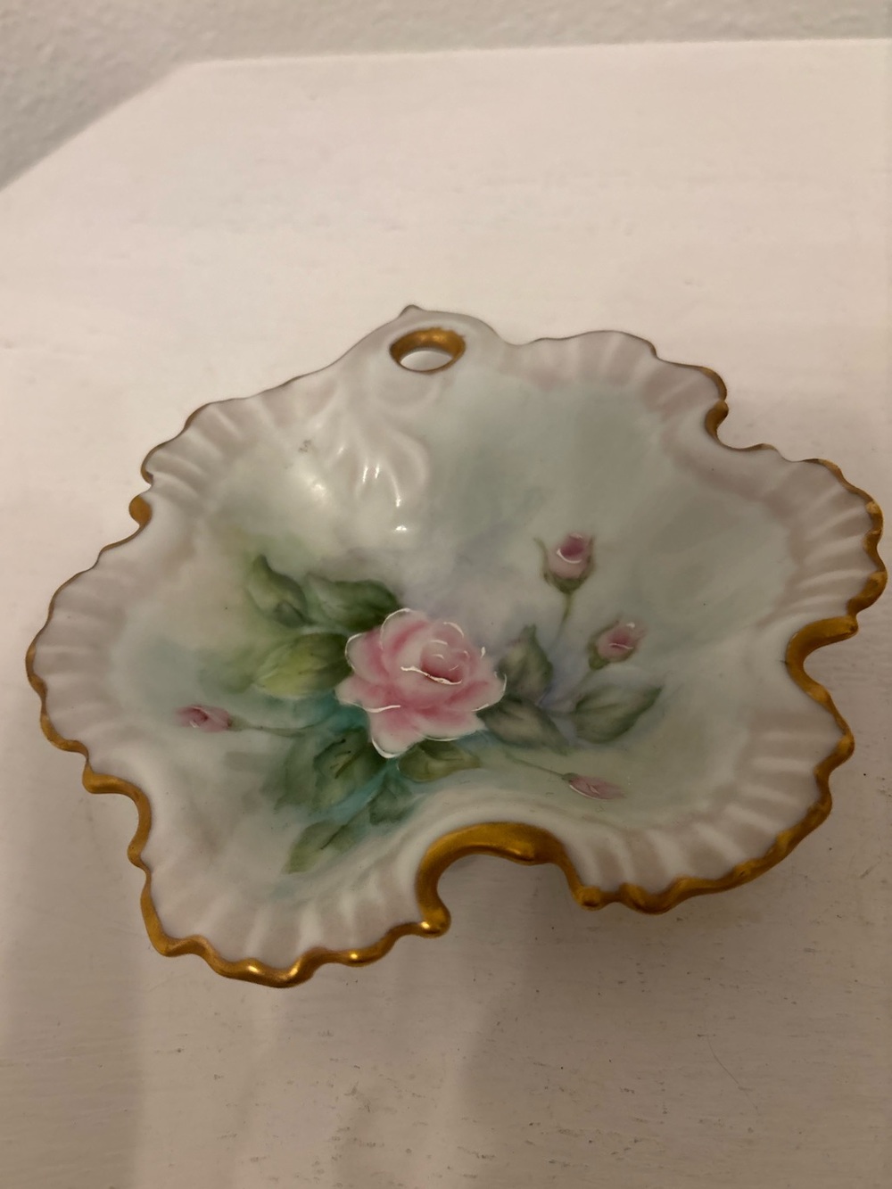 Vintage Handpainted Scalloped Leaf Rose Trinket Dish Wall Gold Rim Signed 5”